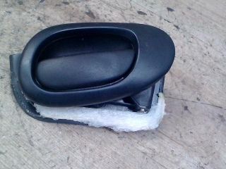 bontott PEUGEOT 206 Jobb első Belső Kilincs