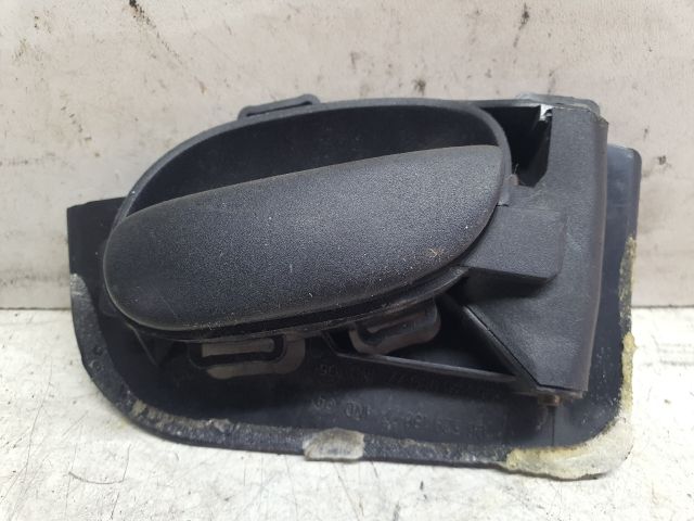 bontott PEUGEOT 206 Jobb első Belső Kilincs