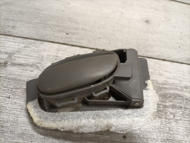 bontott PEUGEOT 206 Jobb első Belső Kilincs