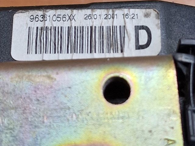 bontott PEUGEOT 206 Jobb első Biztonsági Öv