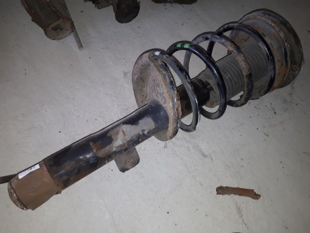 bontott PEUGEOT 206 Jobb első Gólyaláb (Lengécsillapító, Rugó)