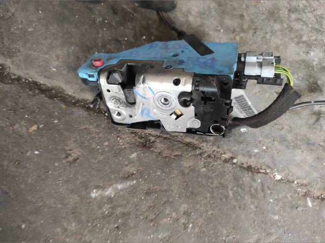 bontott PEUGEOT 206 Jobb első Központizár Motor
