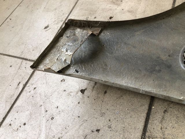 bontott PEUGEOT 206 Jobb első Sárvédő