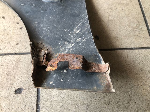 bontott PEUGEOT 206 Jobb első Sárvédő