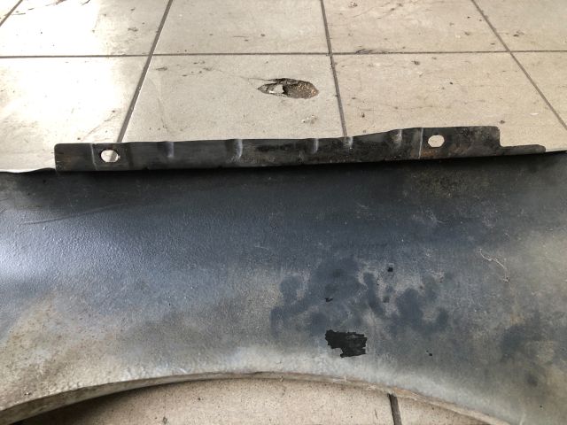 bontott PEUGEOT 206 Jobb első Sárvédő