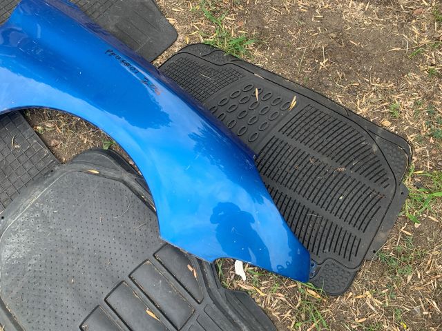 bontott PEUGEOT 206 Jobb első Sárvédő