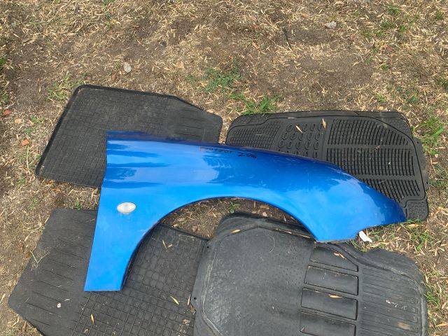 bontott PEUGEOT 206 Jobb első Sárvédő