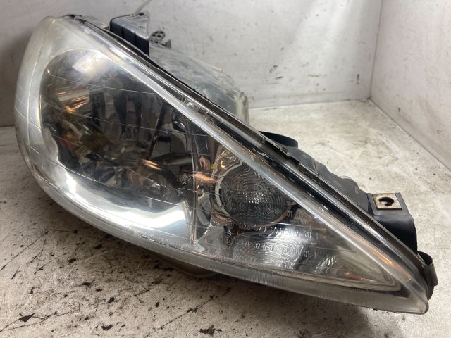 bontott PEUGEOT 206 Jobb Fényszóró