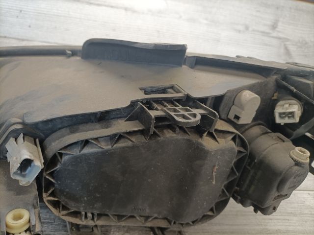 bontott PEUGEOT 206 Jobb Fényszóró