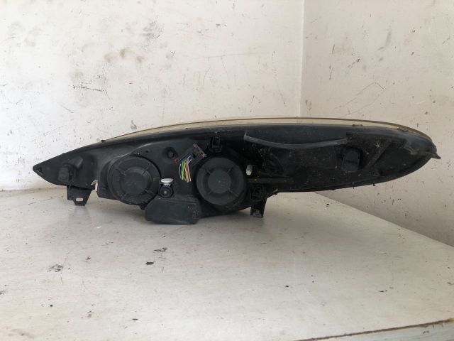 bontott PEUGEOT 206 Jobb Fényszóró