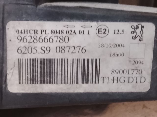 bontott PEUGEOT 206 Jobb Fényszóró