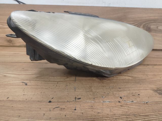bontott PEUGEOT 206 Jobb Fényszóró