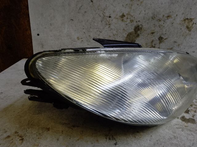 bontott PEUGEOT 206 Jobb Fényszóró