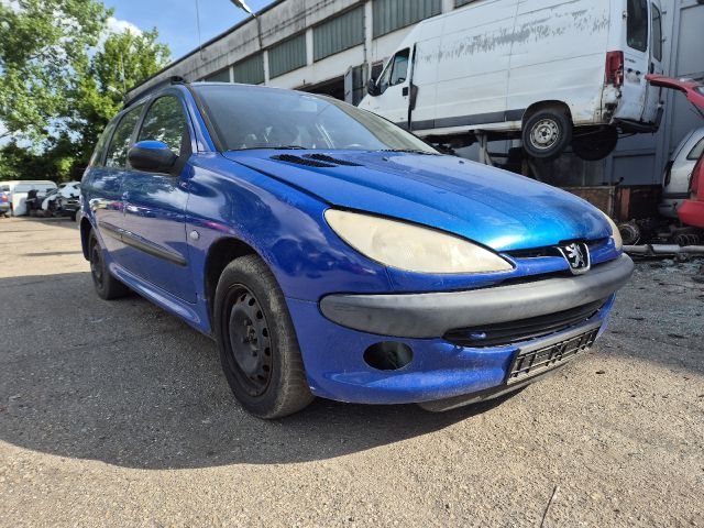 bontott PEUGEOT 206 Jobb Fényszóró