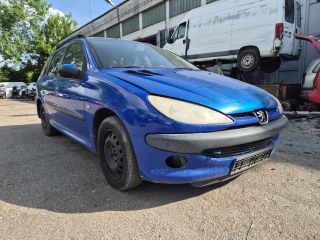 bontott PEUGEOT 206 Jobb Fényszóró