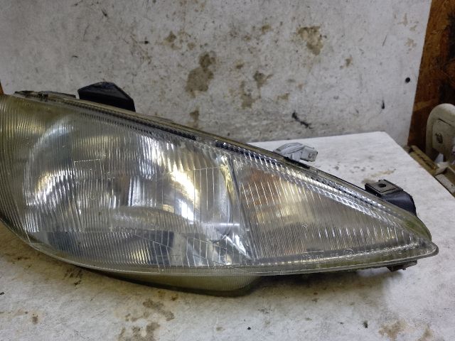 bontott PEUGEOT 206 Jobb Fényszóró