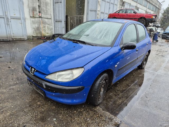 bontott PEUGEOT 206 Jobb Fényszóró