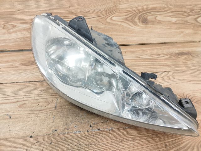 bontott PEUGEOT 206 Jobb Fényszóró