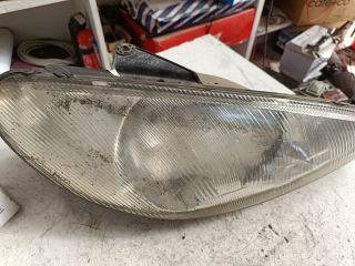 bontott PEUGEOT 206 Jobb Fényszóró