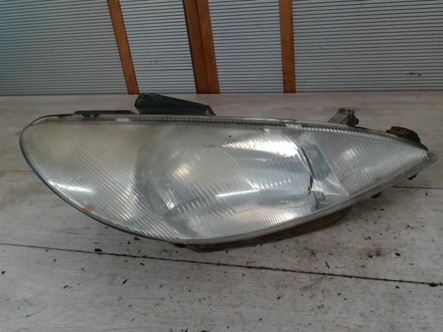 bontott PEUGEOT 206 Jobb Fényszóró