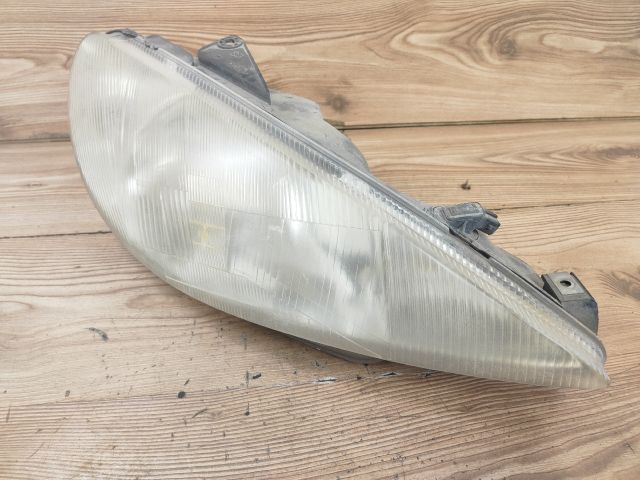bontott PEUGEOT 206 Jobb Fényszóró