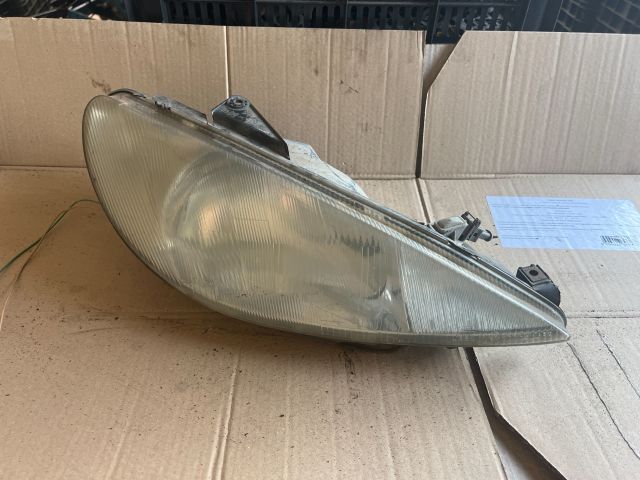 bontott PEUGEOT 206 Jobb Fényszóró