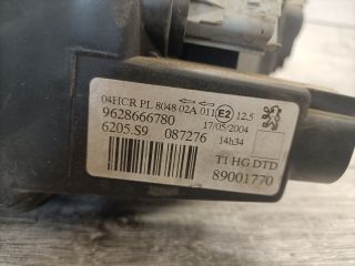 bontott PEUGEOT 206 Jobb Fényszóró