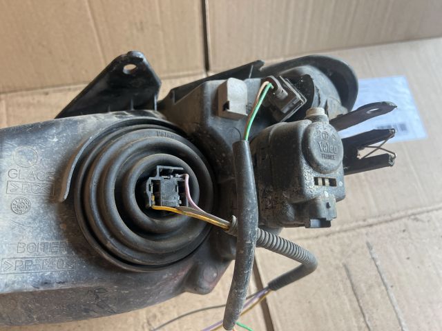 bontott PEUGEOT 206 Jobb Fényszóró