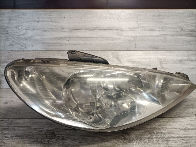 bontott PEUGEOT 206 Jobb Fényszóró