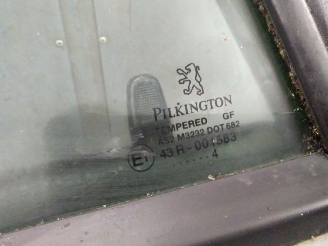 bontott PEUGEOT 206 Jobb hátsó Ablak