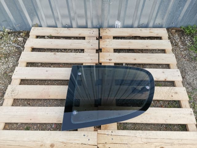 bontott PEUGEOT 206 Jobb hátsó Ablak