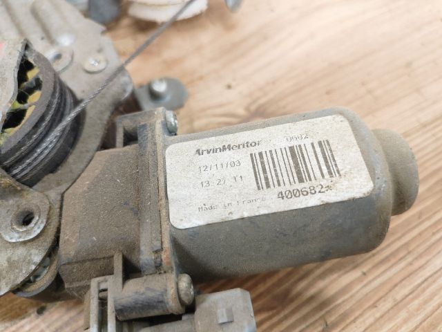 bontott PEUGEOT 206 Jobb hátsó Ablakemelő Szerkezet (Elektromos)