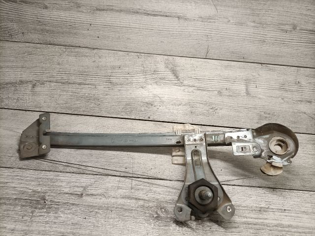 bontott PEUGEOT 206 Jobb hátsó Ablakemelő Szerkezet (Mechanikus)