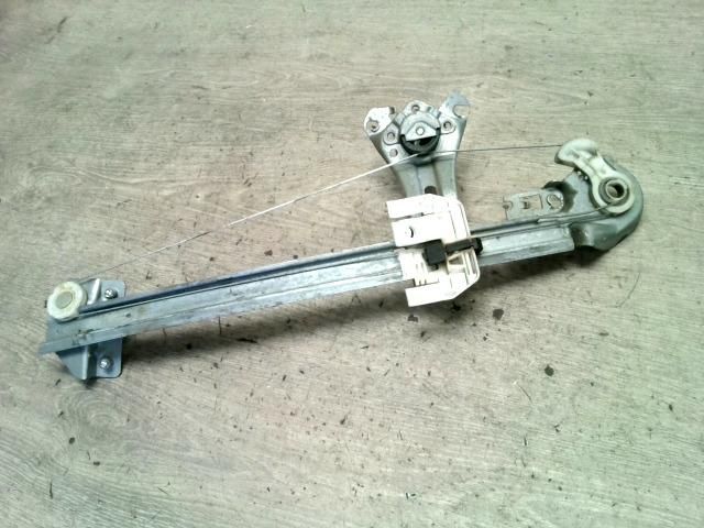 bontott PEUGEOT 206 Jobb hátsó Ablakemelő Szerkezet (Mechanikus)