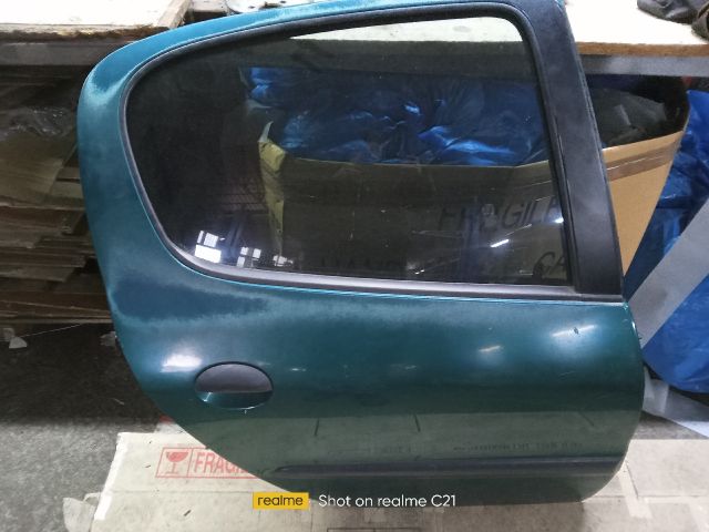 bontott PEUGEOT 206 Jobb hátsó Ajtó (Részeivel)