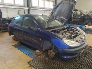 bontott PEUGEOT 206 Jobb hátsó Ajtózár
