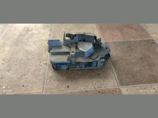 bontott PEUGEOT 206 Jobb hátsó Ajtózár