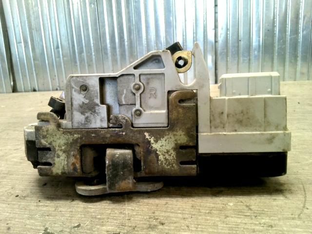 bontott PEUGEOT 206 Jobb hátsó Ajtózár