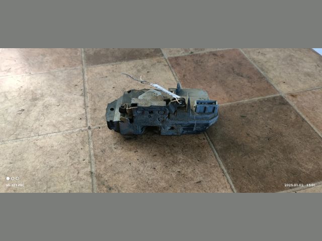 bontott PEUGEOT 206 Jobb hátsó Ajtózár