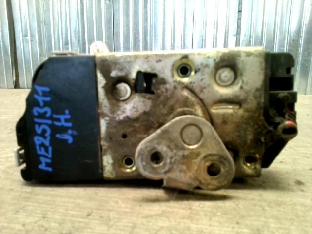 bontott PEUGEOT 206 Jobb hátsó Ajtózár