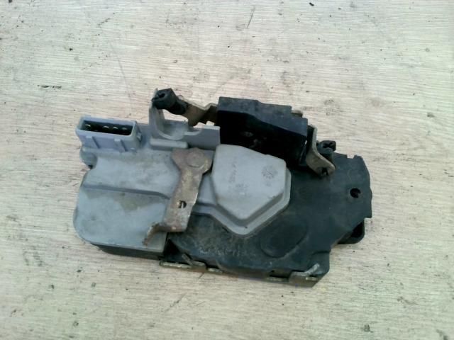 bontott PEUGEOT 206 Jobb hátsó Ajtózár