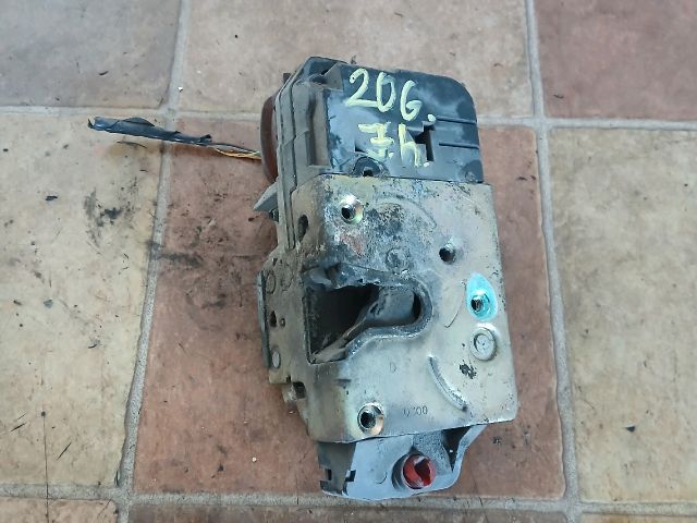 bontott PEUGEOT 206 Jobb hátsó Ajtózár