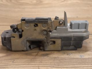 bontott PEUGEOT 206 Jobb hátsó Ajtózár