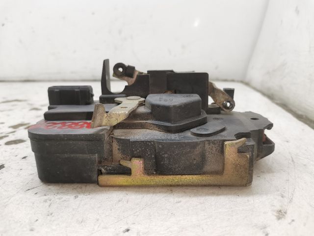 bontott PEUGEOT 206 Jobb hátsó Ajtózár