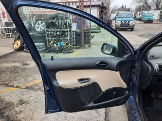 bontott PEUGEOT 206 Jobb hátsó Fejtámla