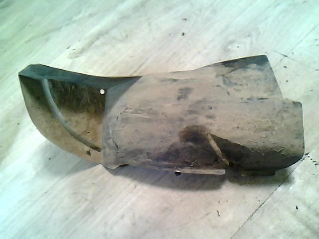 bontott PEUGEOT 206 Jobb hátsó Hátsó Dobbetét (Kerékjárati, Műanyag)