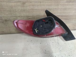 bontott PEUGEOT 206 Jobb Hátsó Lámpa Foglalat