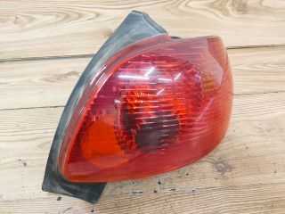 bontott PEUGEOT 206 Jobb Hátsó Lámpa
