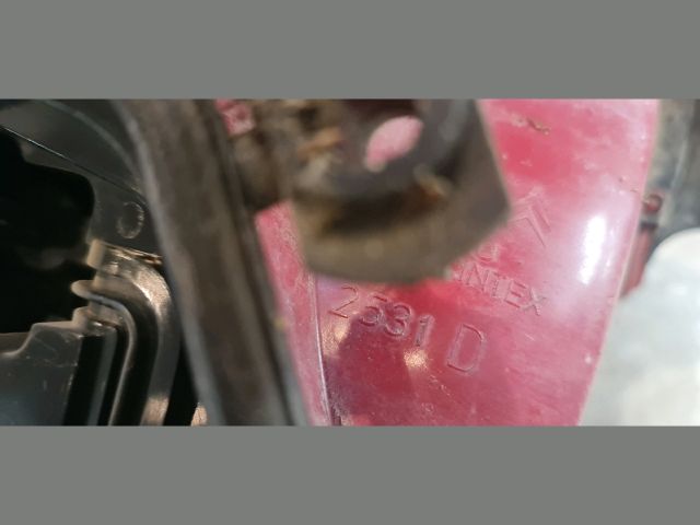 bontott PEUGEOT 206 Jobb Hátsó Lámpa
