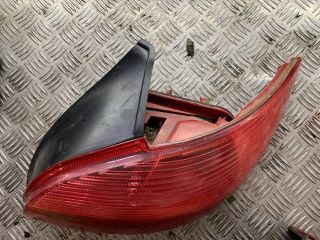bontott PEUGEOT 206 Jobb Hátsó Lámpa